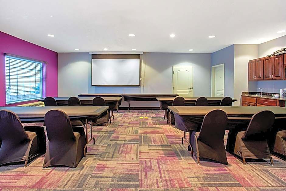 La Quinta Inn & Suites by Wyndham Bismarck