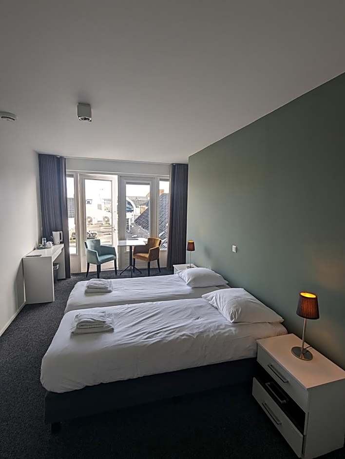 1851 Bar - Hotel - Cinema