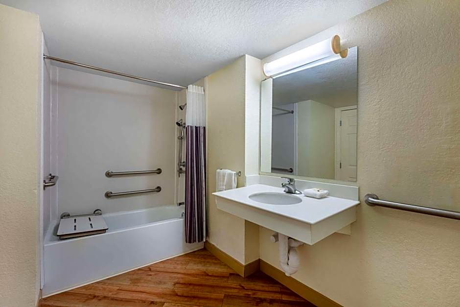La Quinta East Deerfield Beach - Boca Raton
