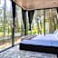 The Haüs Windham - Luxury Suites, Hot Tub, Mountain Views!