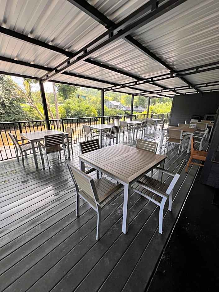 Country Inn & Suites by Radisson, Pigeon Forge South, TN