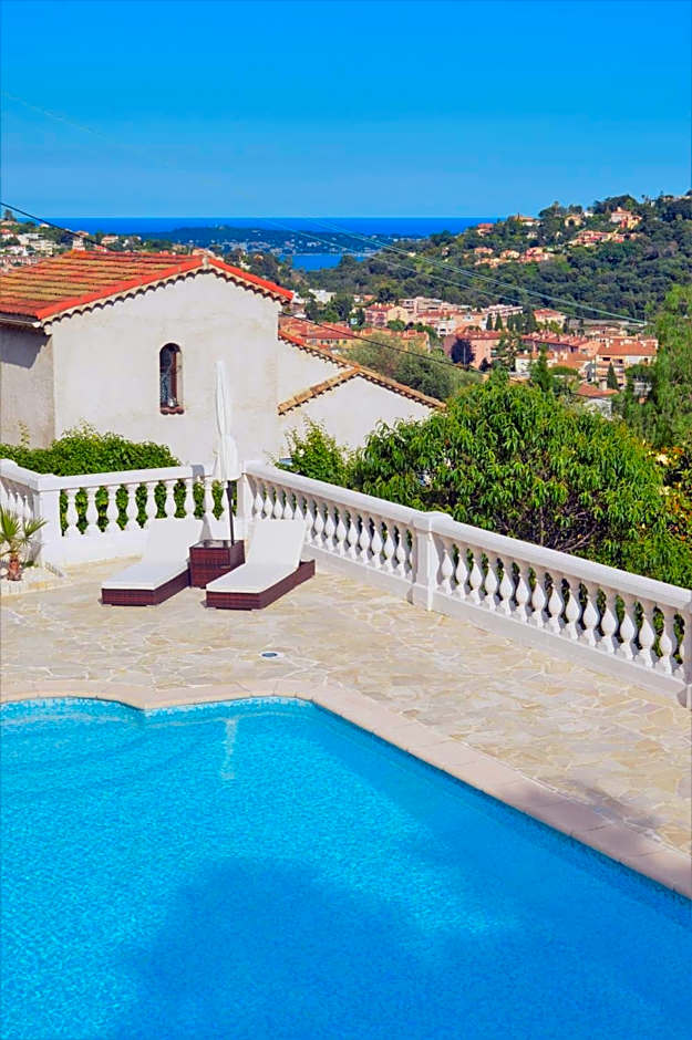 Villa La Terre Des Lauriers