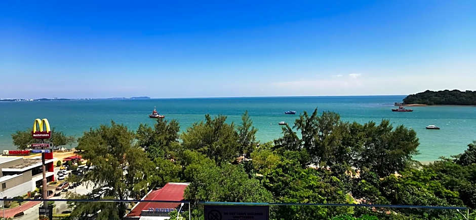 Dwharf Seaview Executive Suit PortDickson