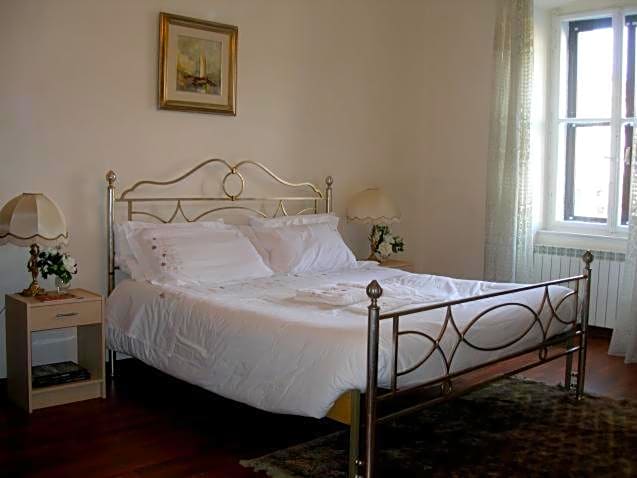Al Ponterosso – Trieste, FL