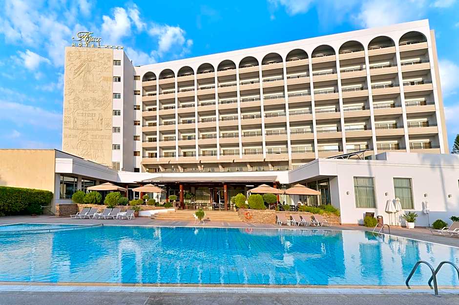 Ajax Hotel