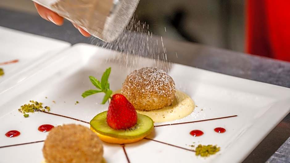 Ramilia Family Apartments Restaurant & Pizzeria