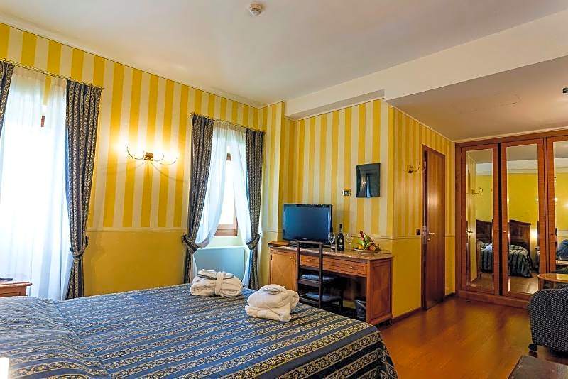 HOTEL PORTA DEL SOLE