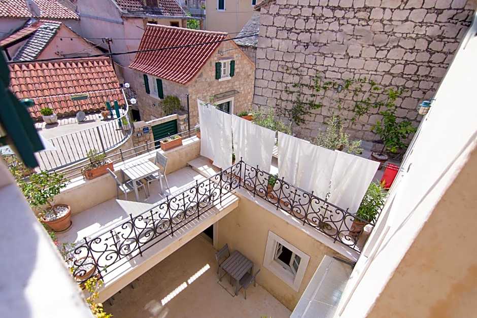 Divota Apartment Hotel