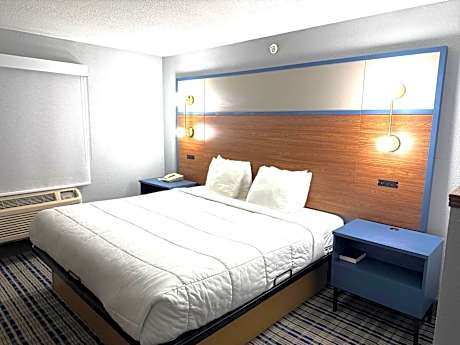 King Room - Non-Smoking