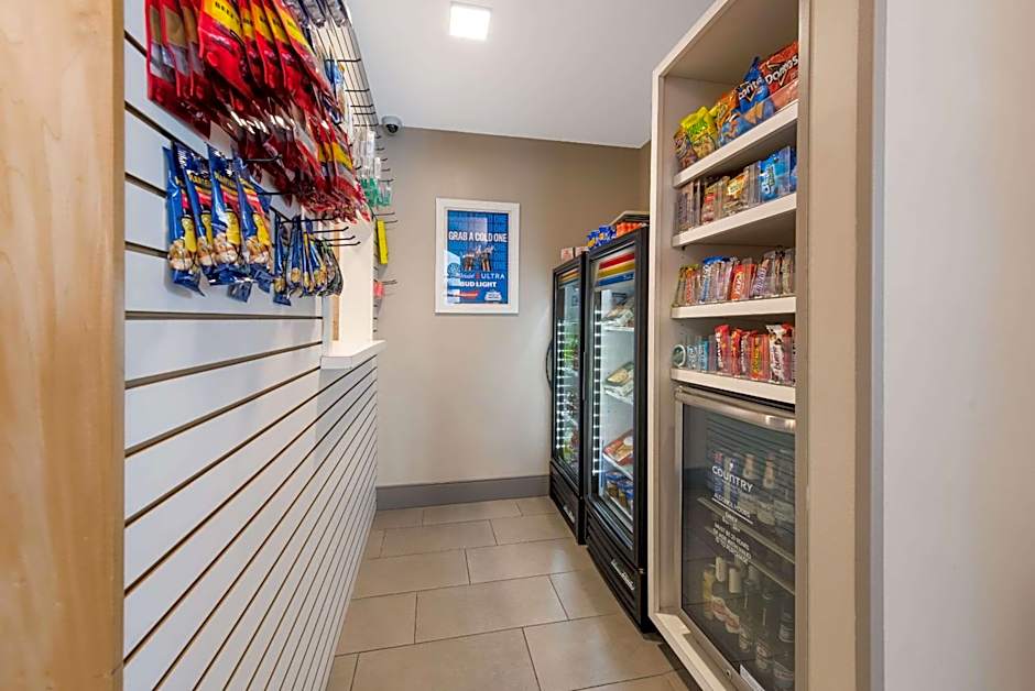 Country Inn & Suites by Radisson, Wichita East, KS