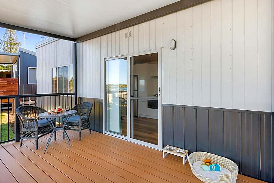 Reflections Shaws Bay - Holiday Park