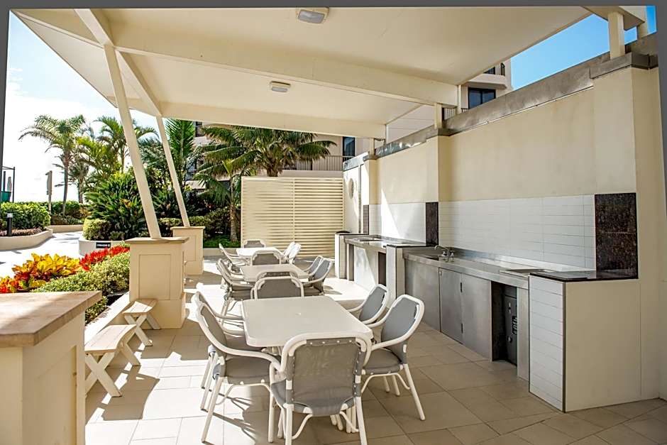 Paradise Centre Apartments