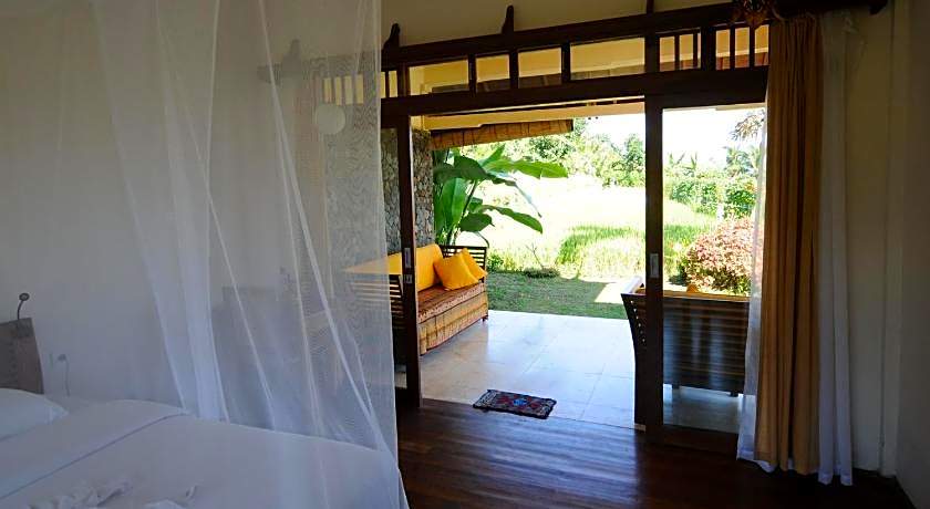 Lesong Hotel and Restaurant