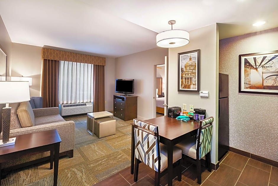 Photo 1 of 5 of 2 Queen Beds Suite, Mobility Accessible, Bathtub