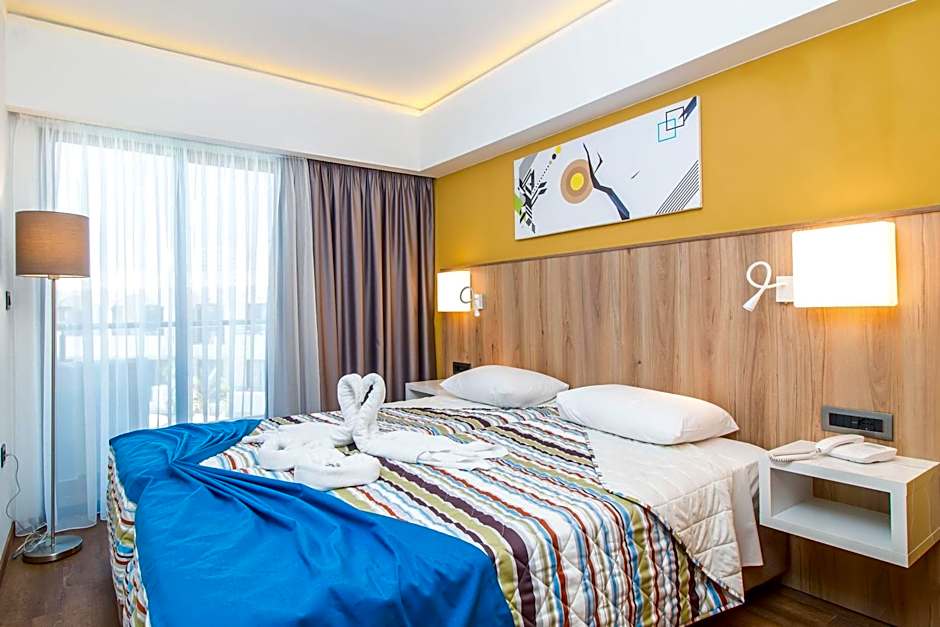 Sunny Days Hotel