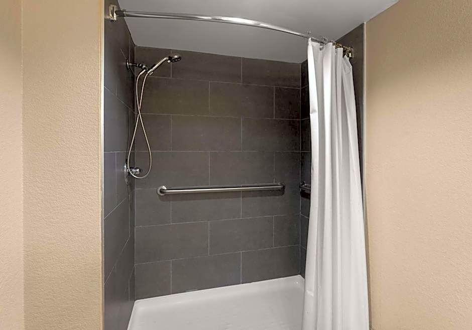 Best Western Adena Inn