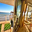 Beach Oasis 704 Lovely Daytona ocean front for 5 sleeps up to 12
