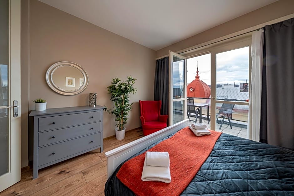 New Town - Apple Apartments