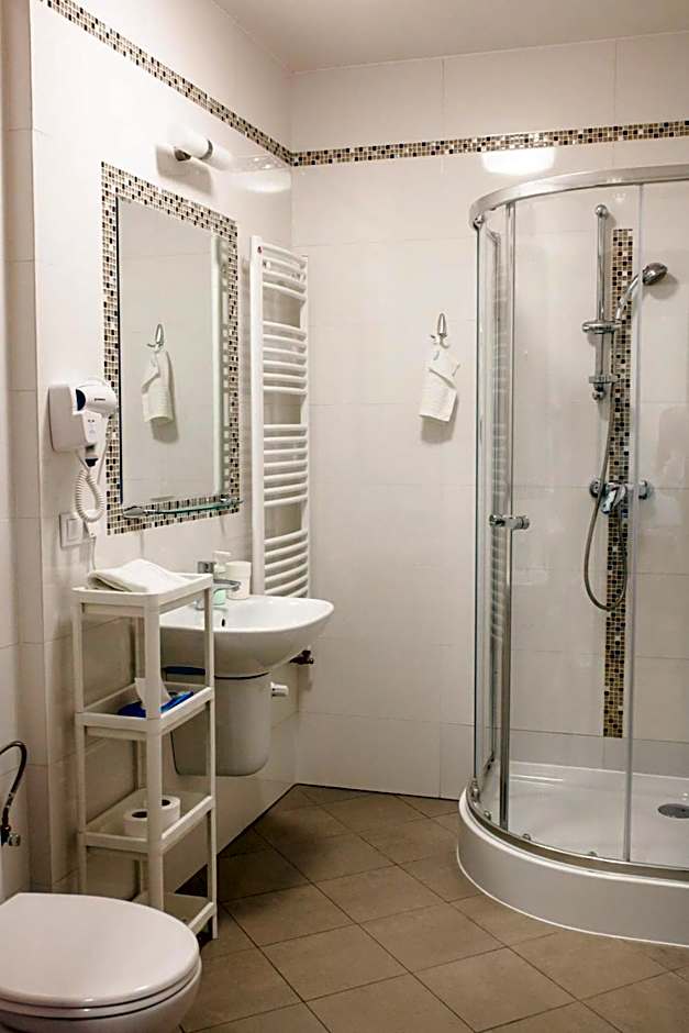 Zamkowa, Pokoje Gościnne