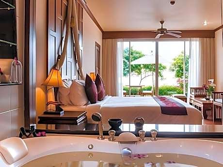 Deluxe Sea View Pool Access