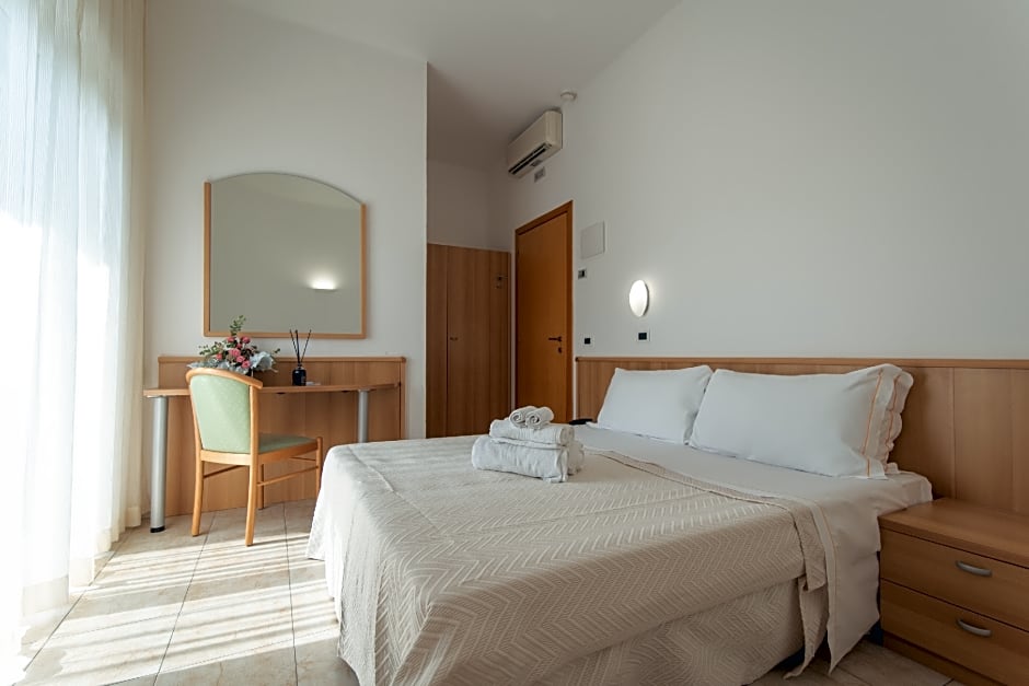 Adria Beach Hotel
