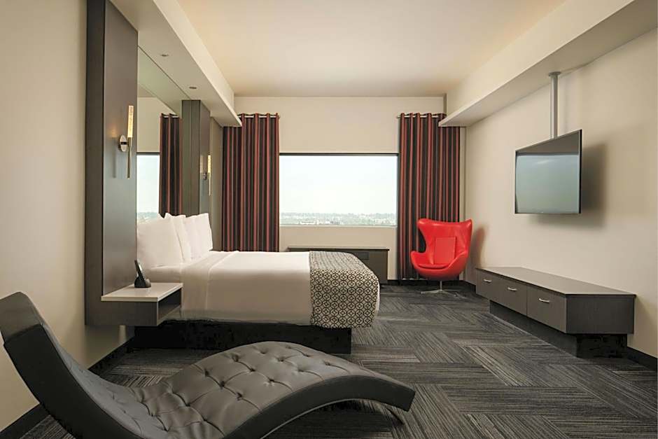 The Davenport Grand, Autograph Collection by Marriott