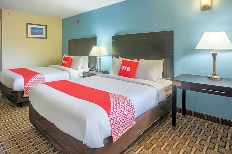 OYO Hotel Knoxville TN Cedar Bluff I-40