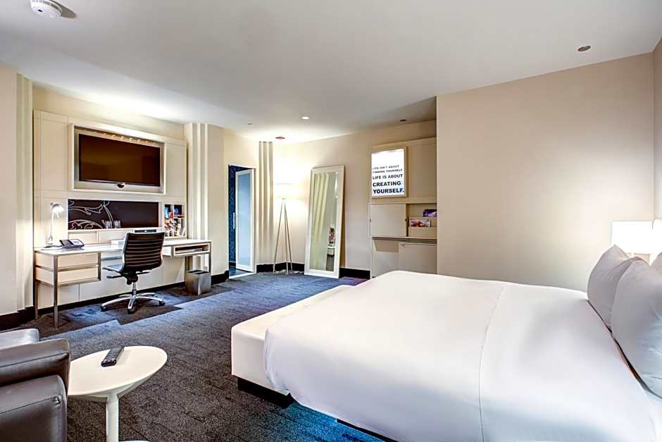 The Midland Hotel, Chicago, a Tribute Portfolio Hotel