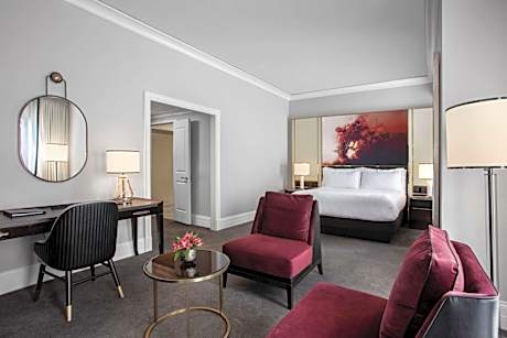 Deluxe King Room with Fireplace