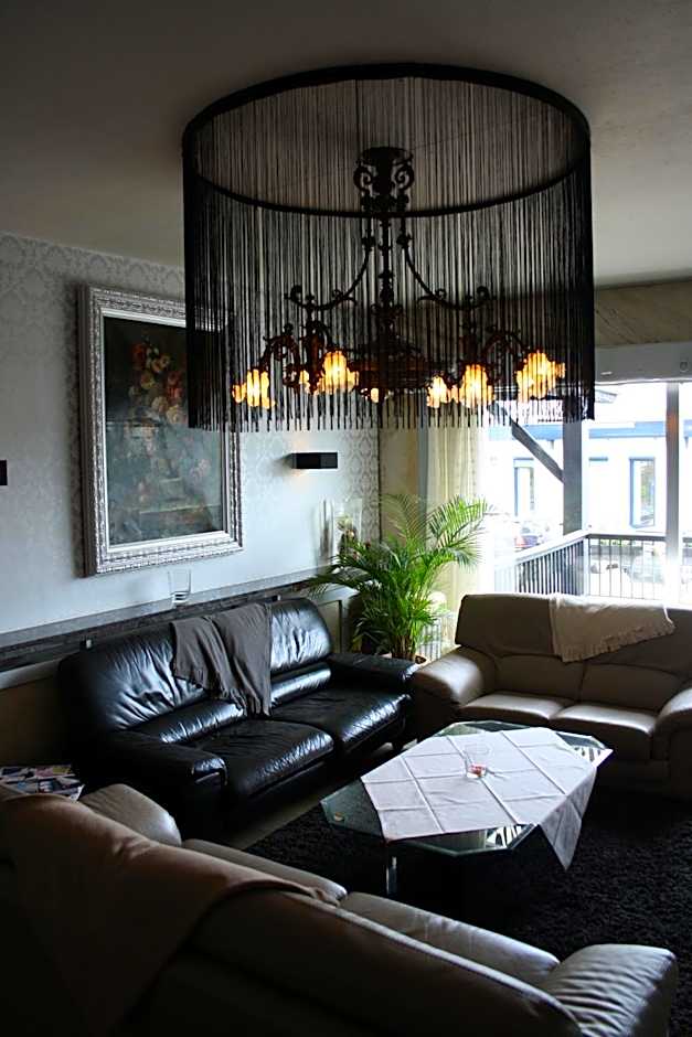 Hotel Ambassade
