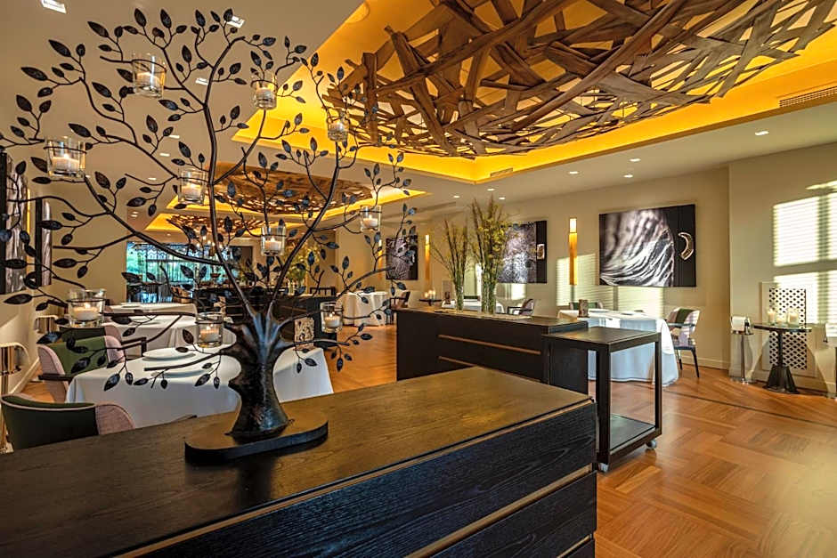 Savoy Beach Hotel & Spa