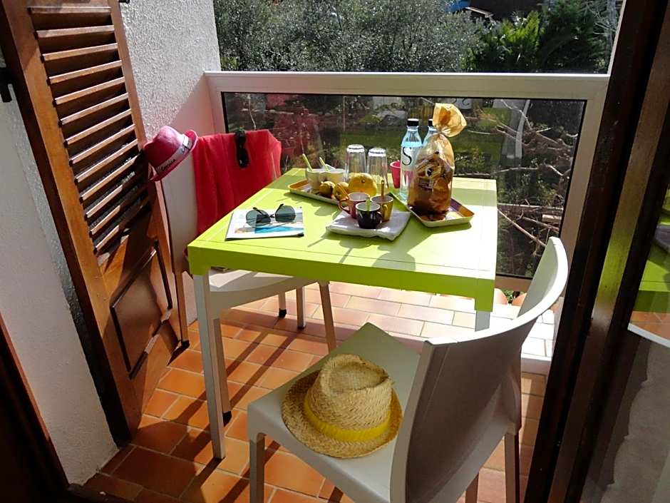 Hôtel Punta e Mare des Chambres ou des Appartements T2