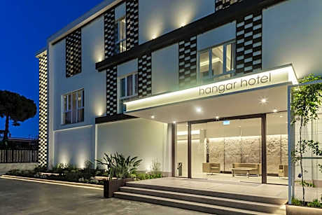 Hangar Hotel