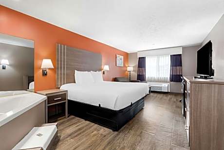 Deluxe King Room - Non-Smoking