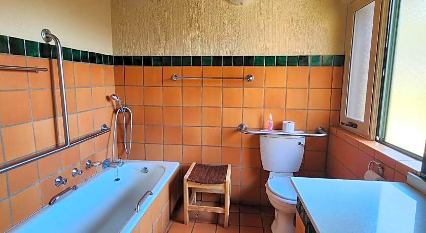 Ekuthuleni River Front Chalets