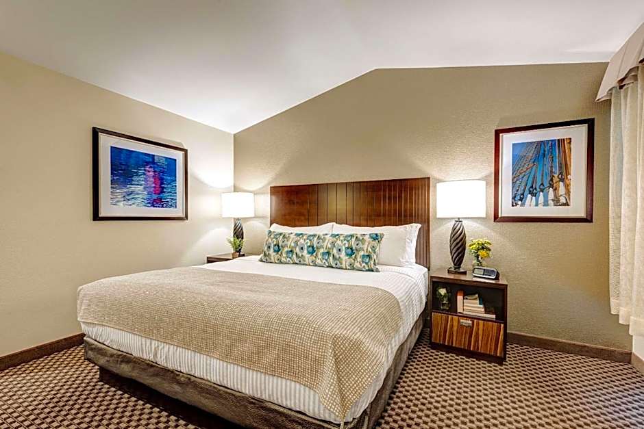 The Garrison Hotel & Suites Dover-Durham, Ascend Hotel Collection