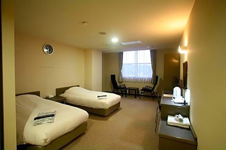 Standard Twin Room - Non-Smoking