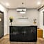 Super Townhouse Galleria Market Near Golf Course Road