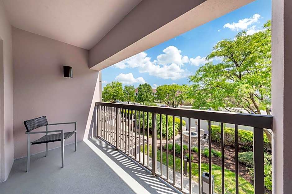 Comfort Inn & Suites Bethlehem Lehigh Valley Airport