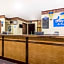 Days Inn & Suites by Wyndham Youngstown / Girard Ohio