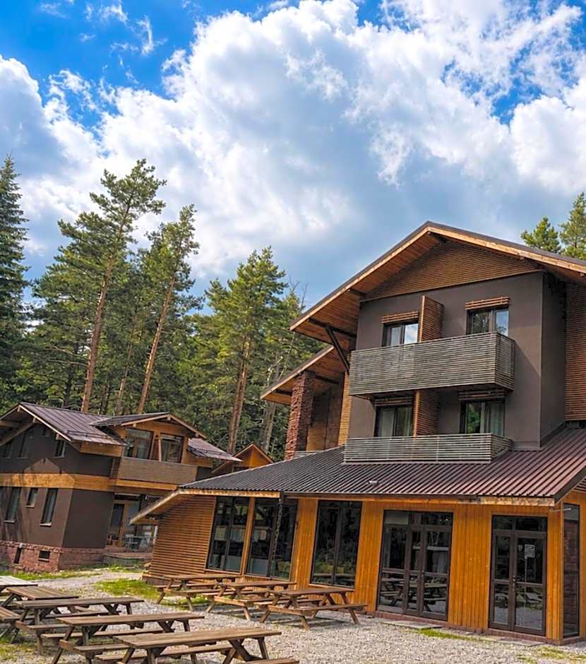 RILA 6ATO Hotel & Restaurant