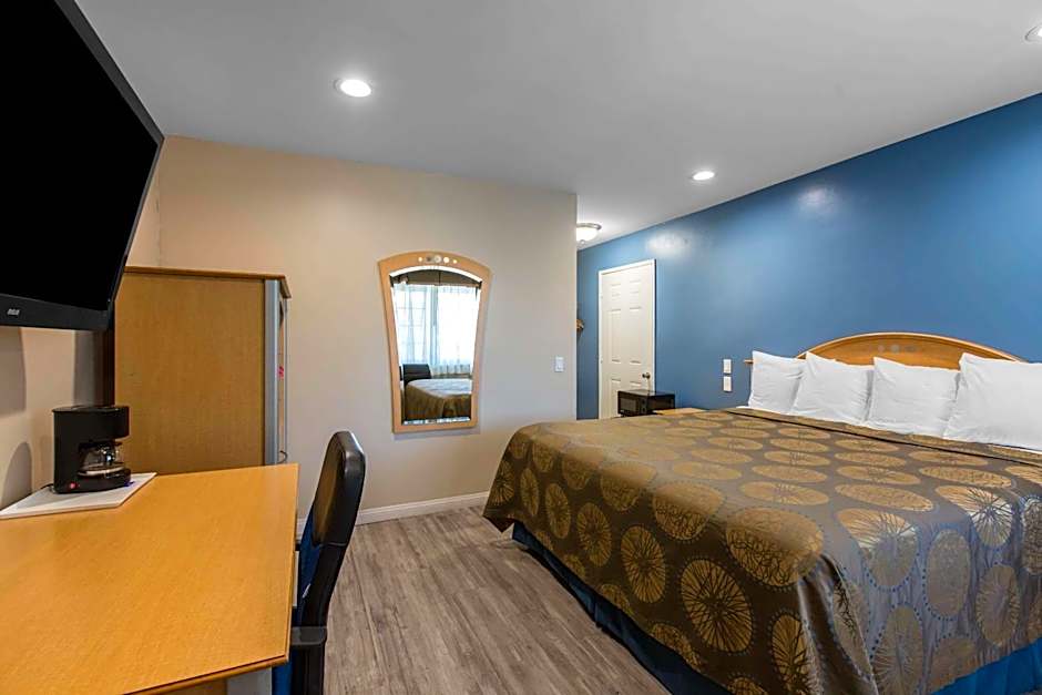 Rodeway Inn Escondido Downtown