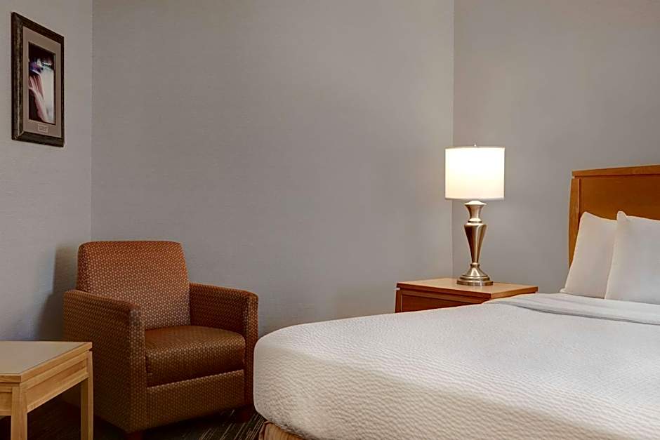 Days Inn by Wyndham Niagara Falls Near The Falls