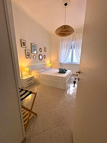 A Due Passi dal Mare B&B