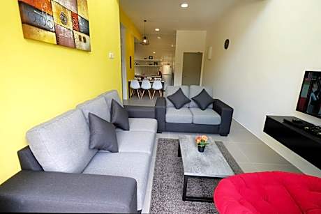 Play Residence at Golden Hills