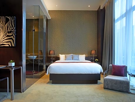 Convention Queen Room