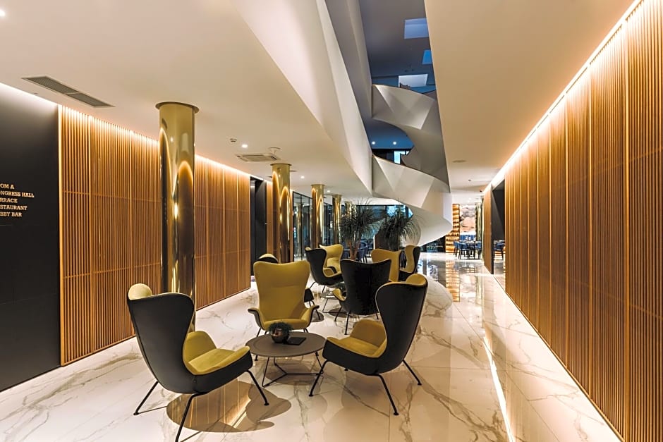 Hotel A