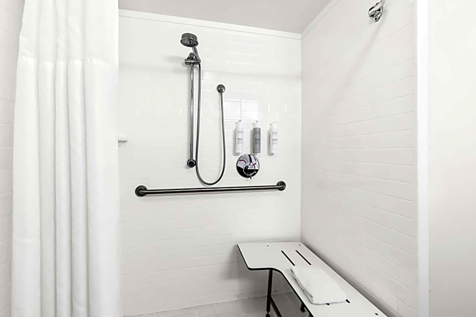 Hampton Inn By Hilton Pennsville