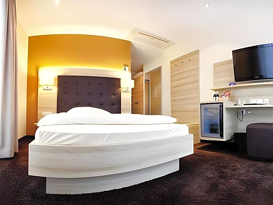 Hotel Bacchus