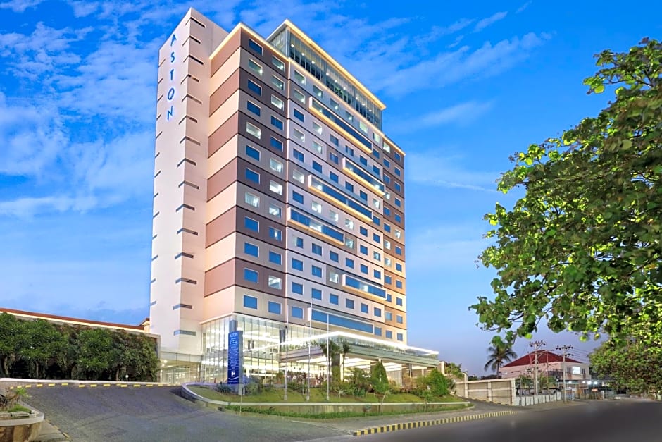 Aston Kupang Hotel And Convention Center